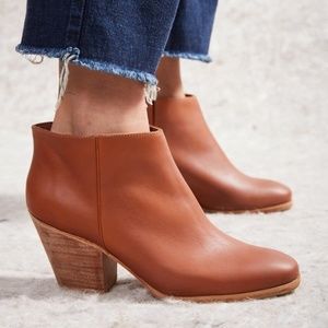 NEW Rachel Comey Mars Boots in Whiskey Natural Leather